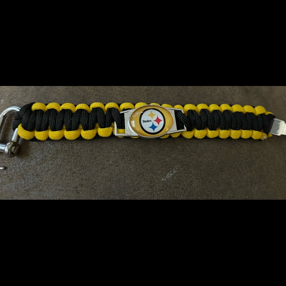 Pittsburgh Steelers paracord bracelet